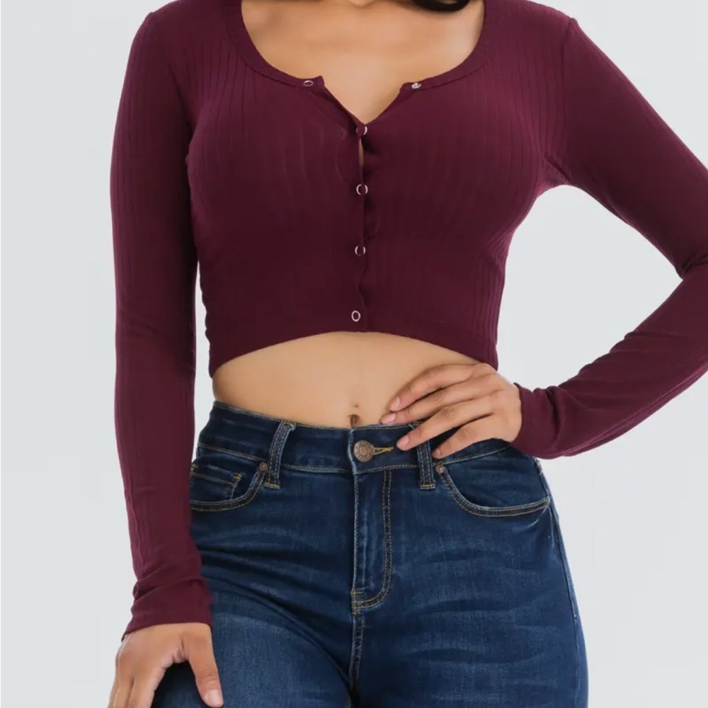 Women's Burgundy Ribbed Button-Up Crop Top